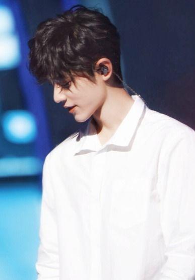 肖战圈内爆料近期新闻视频,揭秘近期热门新闻背后的真相  第1张